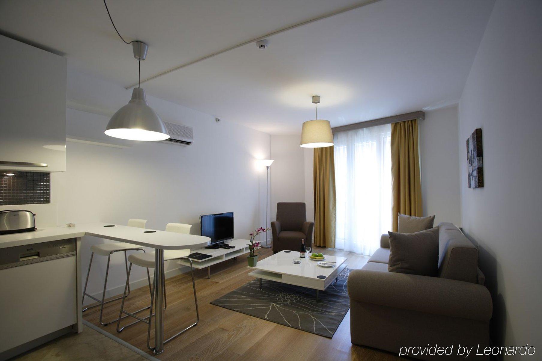 Home Stay Home Valikonagi Κωνσταντινούπολη Δωμάτιο φωτογραφία